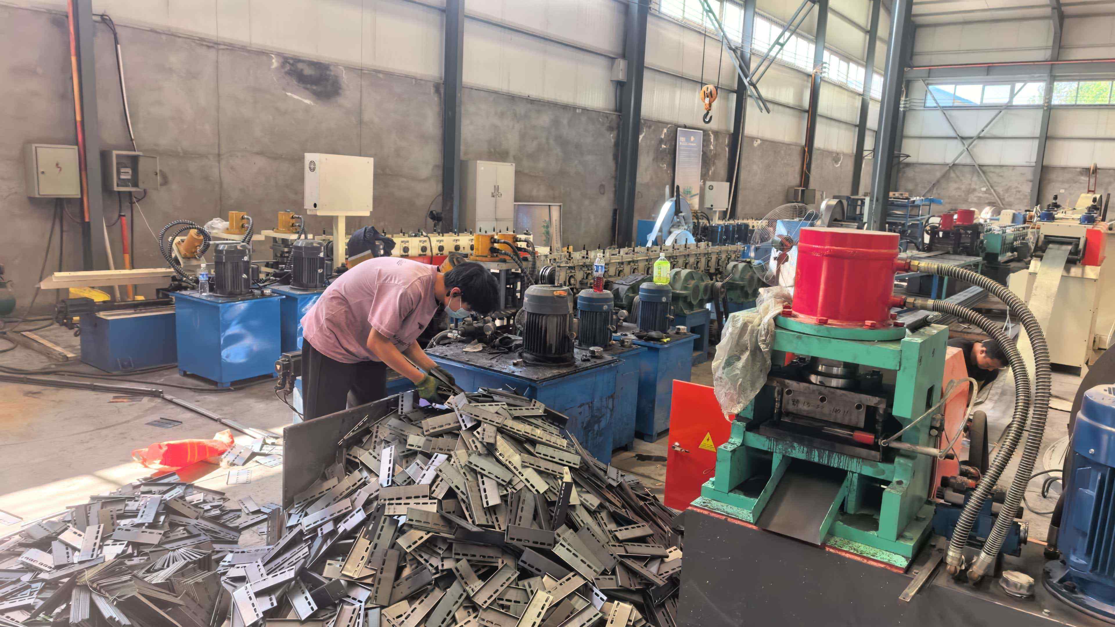 张掖市不锈钢桥架锌铝镁桥架 - 方案